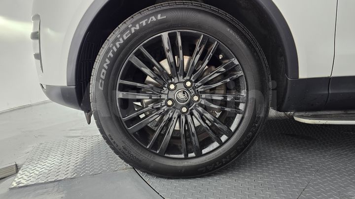 Land Rover Discovery 2018 — 5