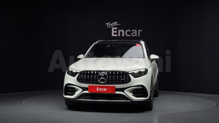 Mercedes Benz GLC Class 2026 — 3