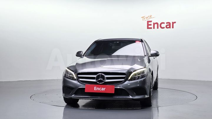 Mercedes Benz C Class 2019 — 3