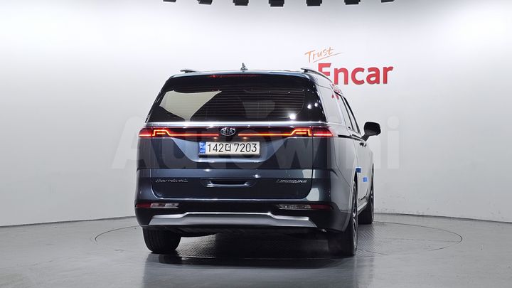 Kia Carnival 2021 — 4