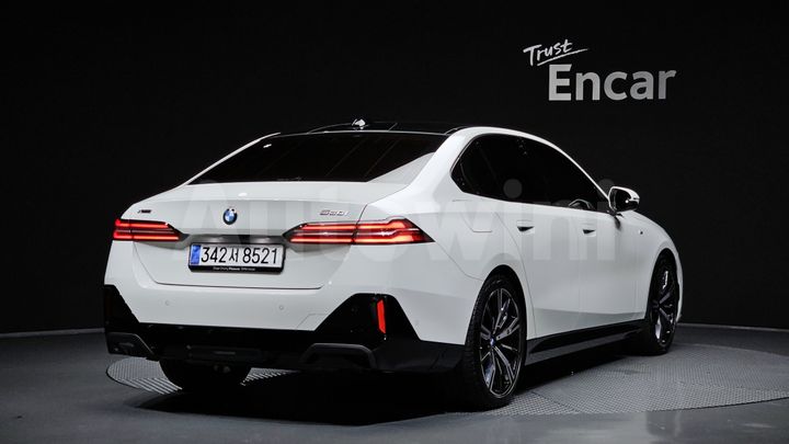 BMW 5 Series 2025 — 2