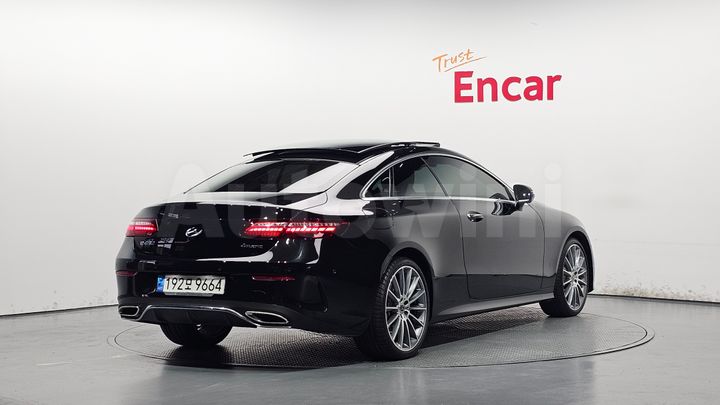 Mercedes Benz E Class 2021 — 2