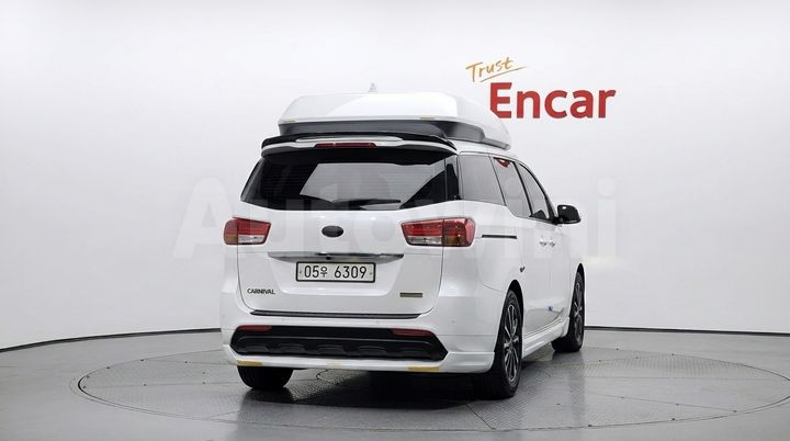 Kia Carnival 2017 — 4