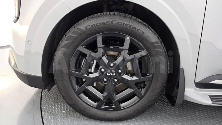 Kia Carnival 2025 — 5
