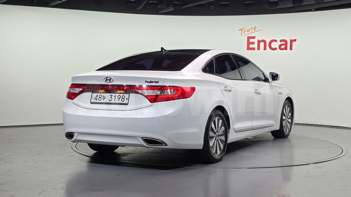 Hyundai Grandeur 2015 — 2