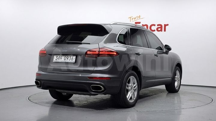 Porsche Cayenne 2015 — 2
