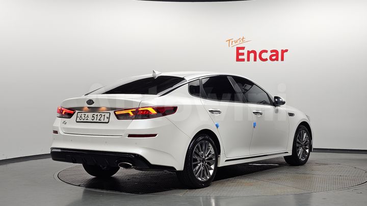 Kia K5 2019 — 2