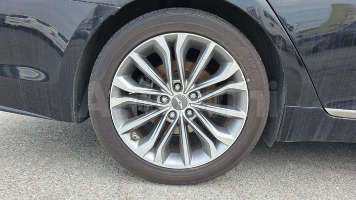 Hyundai Genesis 2015 — 5