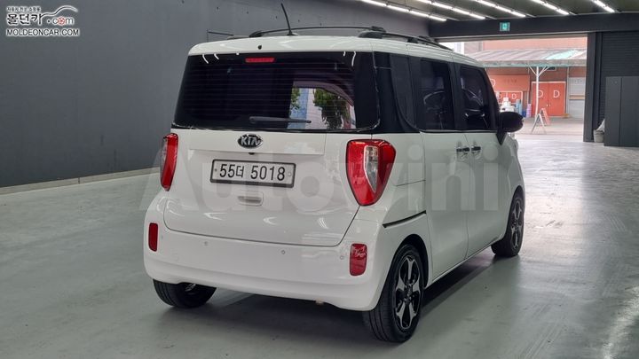 Kia Ray 2014 KNACK813EET076802 — 2