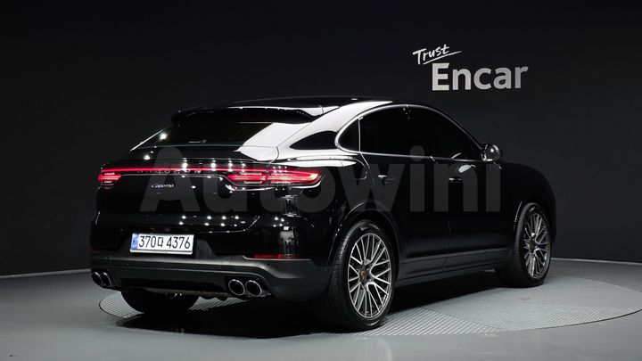 Porsche Cayenne 2023 — 3