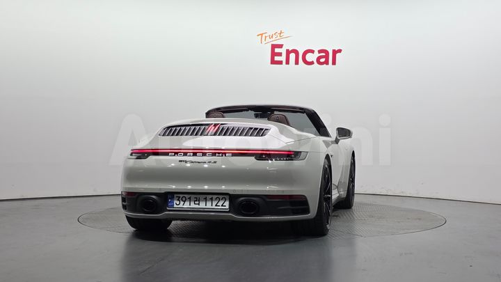 Porsche 911 2023 — 3