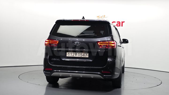 Kia Carnival 2019 — 4