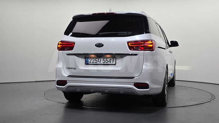 Kia Carnival 2019 — 4