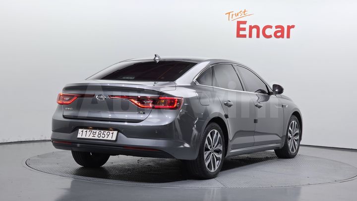 Renault SM6 2017 — 2