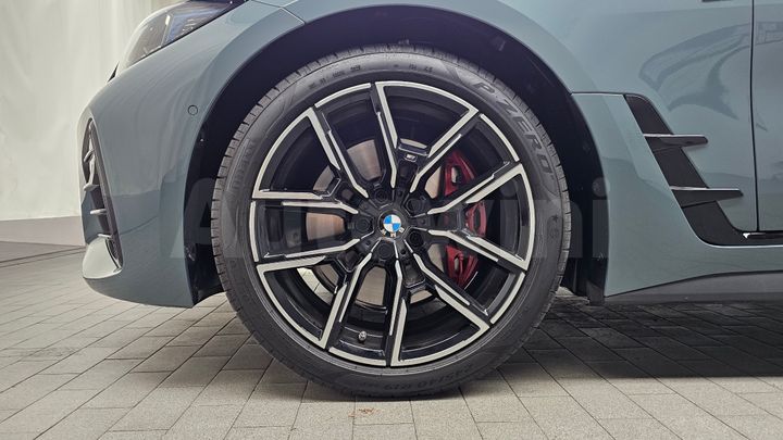 BMW 4 Series 2026 — 5
