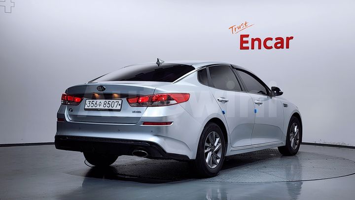 Kia K5 2019 — 2