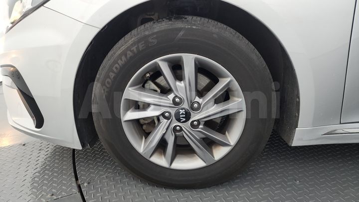 Kia K5 2019 — 5