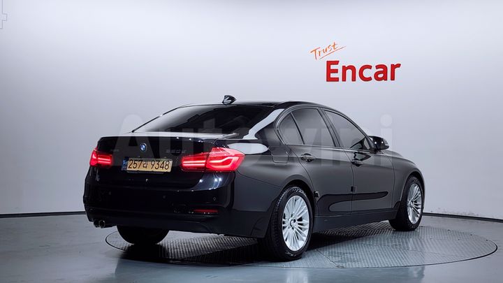 BMW 3 Series 2016 — 2