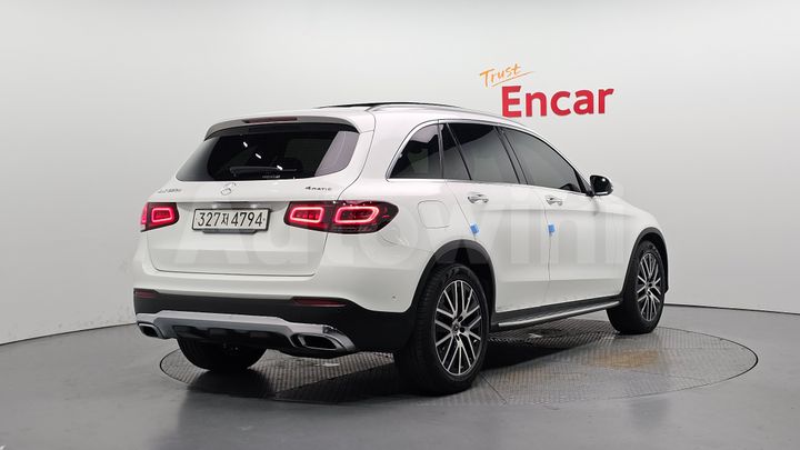 Mercedes-Benz GLC Class 2021 — 2