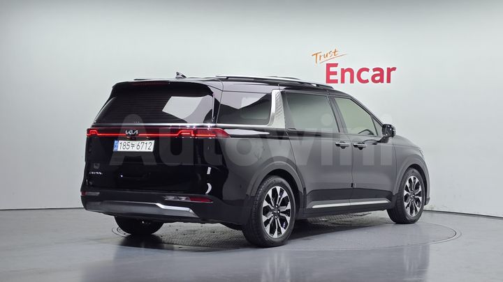 Kia Carnival 2022 — 2