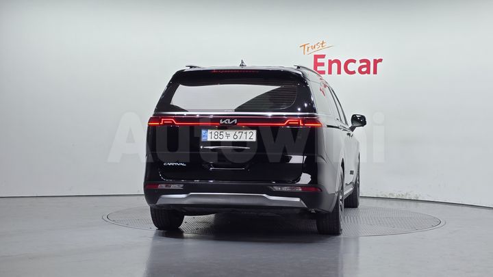 Kia Carnival 2022 — 4