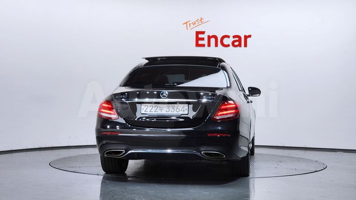 Mercedes-Benz E Class 2019 — 4