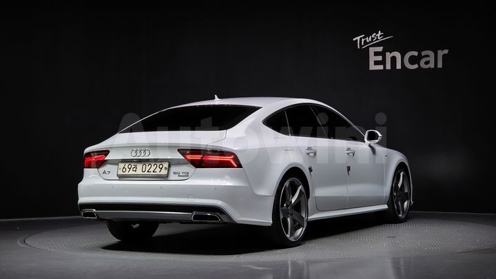Audi A7 2016 — 2
