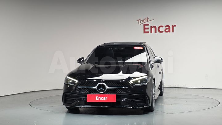 Mercedes-Benz C Class 2024 — 2