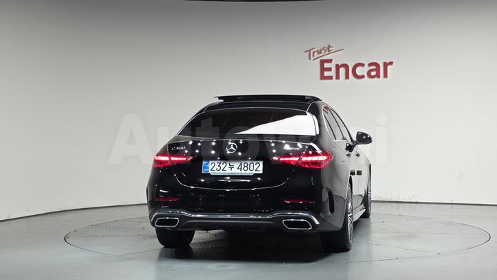 Mercedes-Benz C Class 2024 — 3