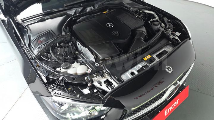 Mercedes-Benz C Class 2024 — 5