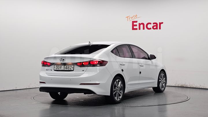 Hyundai Avante 2018 — 2