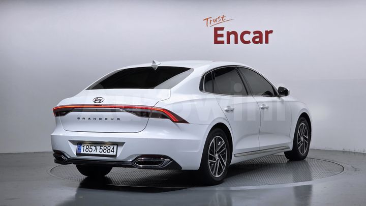 Hyundai Grandeur 2022 — 2