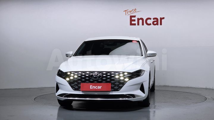Hyundai Grandeur 2022 — 3