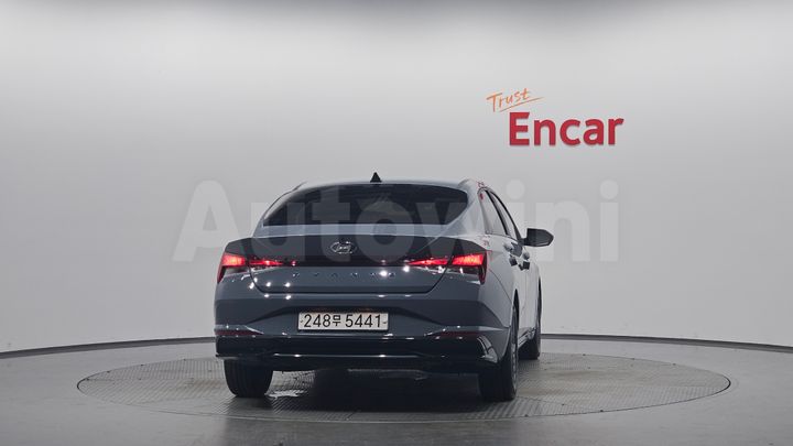 Hyundai Avante 2021 — 4