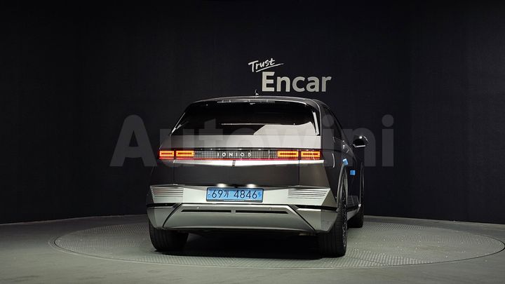 Hyundai Ioniq5 2022 — 4