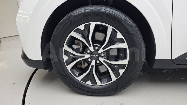 Kia Carnival 2023 — 5