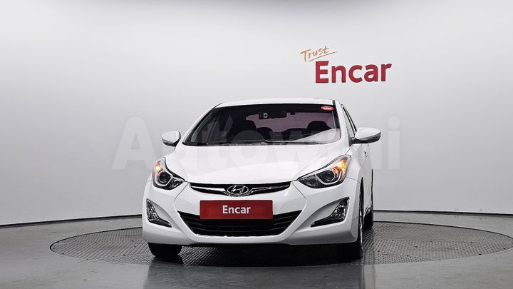 Hyundai Avante 2016 — 3