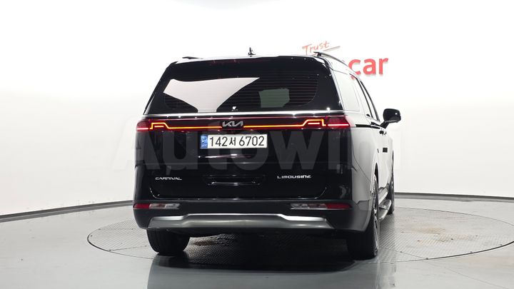 Kia Carnival 2022 — 3