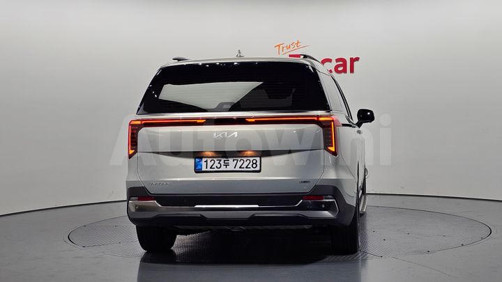Kia Carnival 2026 — 4