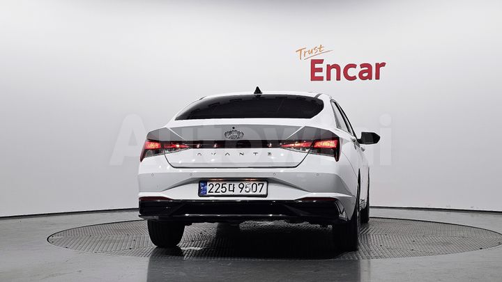 Hyundai Avante 2023 — 4