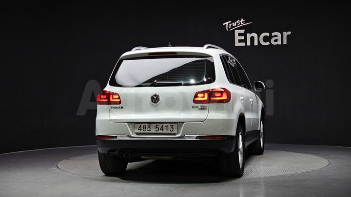 Volkswagen Tiguan 2015 — 4