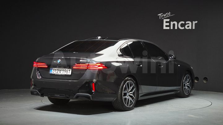 BMW 5 Series 2025 — 2