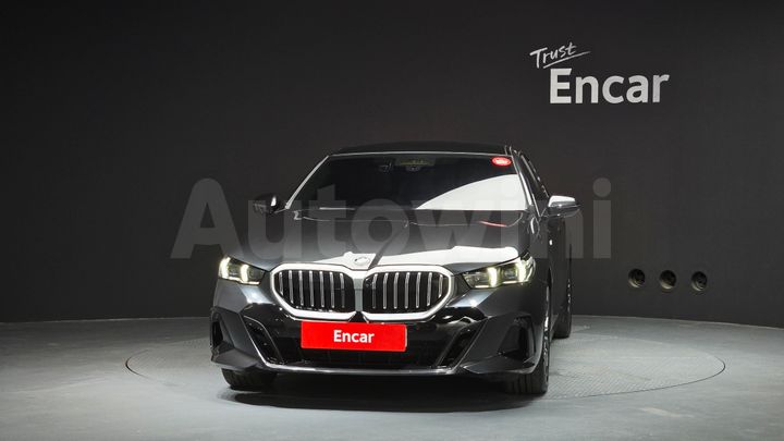 BMW 5 Series 2025 — 3