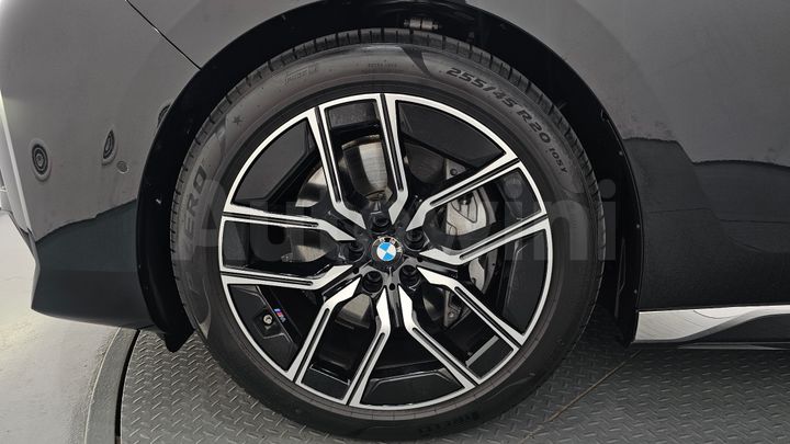BMW 7 Series 2025 — 5