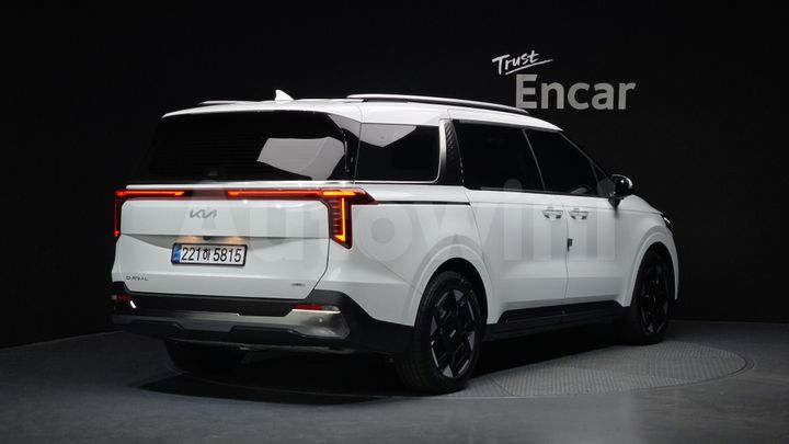 Kia Carnival 2024 — 2