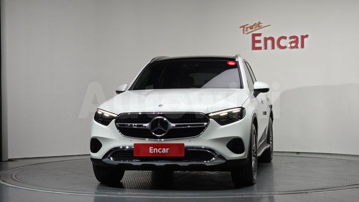 Mercedes-Benz GLC Class 2025 — 3