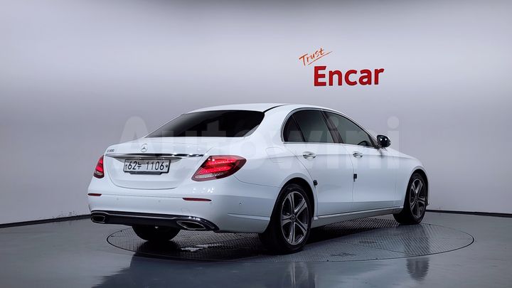 Mercedes Benz E Class 2019 — 2