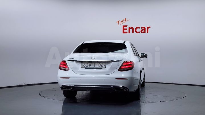 Mercedes Benz E Class 2019 — 4