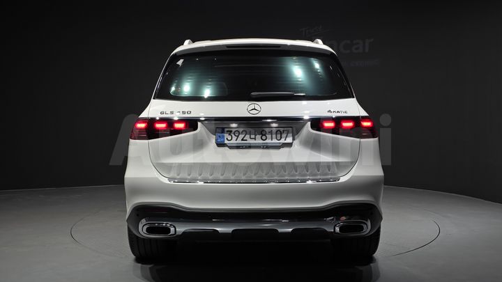 Mercedes Benz GLS Class 2025 — 4