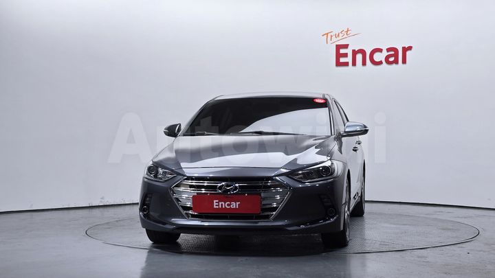 Hyundai Avante 2018 — 3